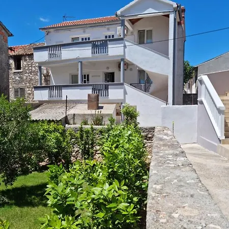Apartmani Bada Pakostane Exterior photo