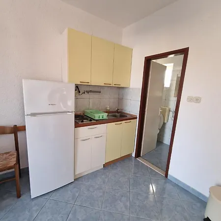 Apartmani Bada Pakostane Exterior photo