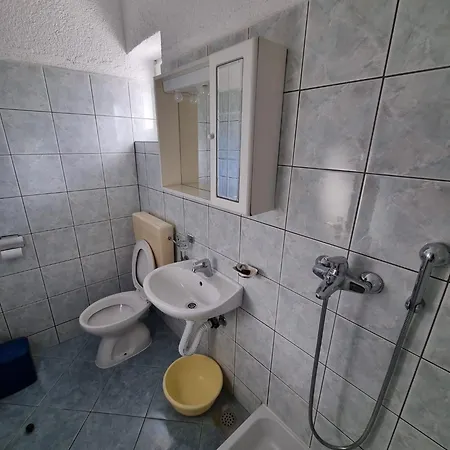 Apartmani Bada Pakostane Exterior photo