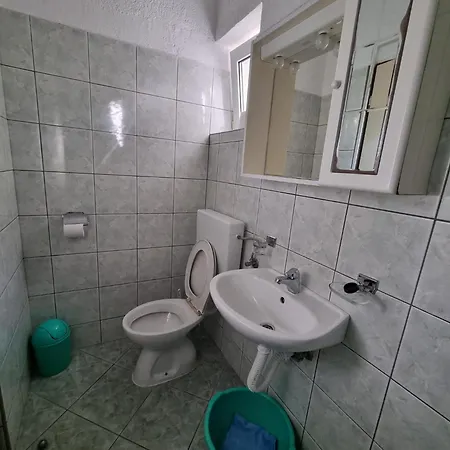 Apartmani Bada Pakostane Exterior photo