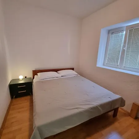 Apartmani Bada Pakostane Exterior photo